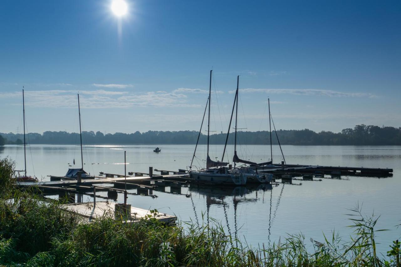 Grosse, Helle Wohnung Mit 2 Schafzimmern - Ferienwohnung Am Lippesee 帕德博恩 外观 照片
